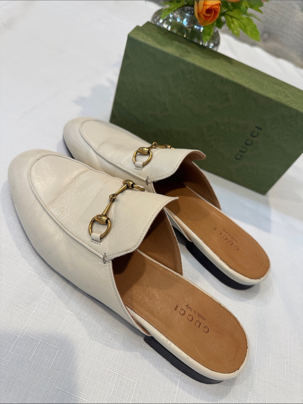 Authentic Gucci White Leather Horsebit Backless Mules